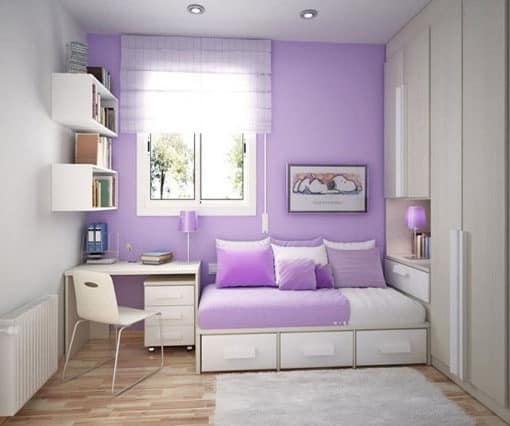 Фиолетово-белая комната для девушки
