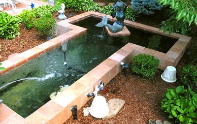 Готовый приподнятый пруд с фонтаном
