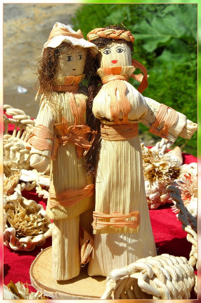 Куклы из листьев кукурузы для декорирования дома