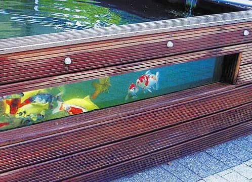 Садовый аквариум с деревянными стенками 