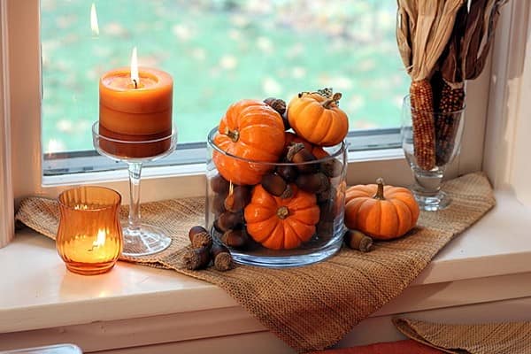 Осенний декор подоконника: Хэллоуин