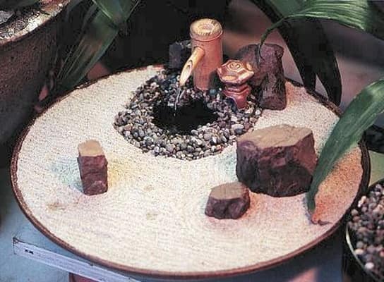 Сад камней в миниатюре