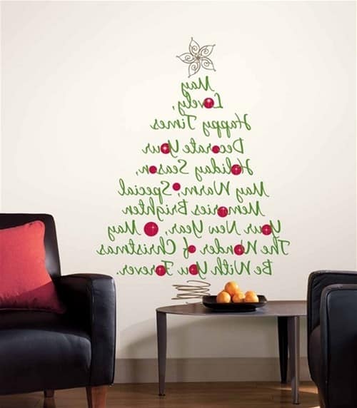 Наклейка на стену в виде новогодней елки