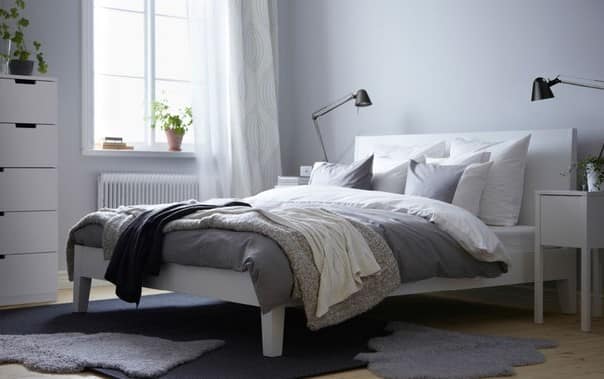 Кровать ИКЕА в интерьере спальни