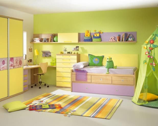 Желтый и фиолетовый цвет в интерьере детской комнаты