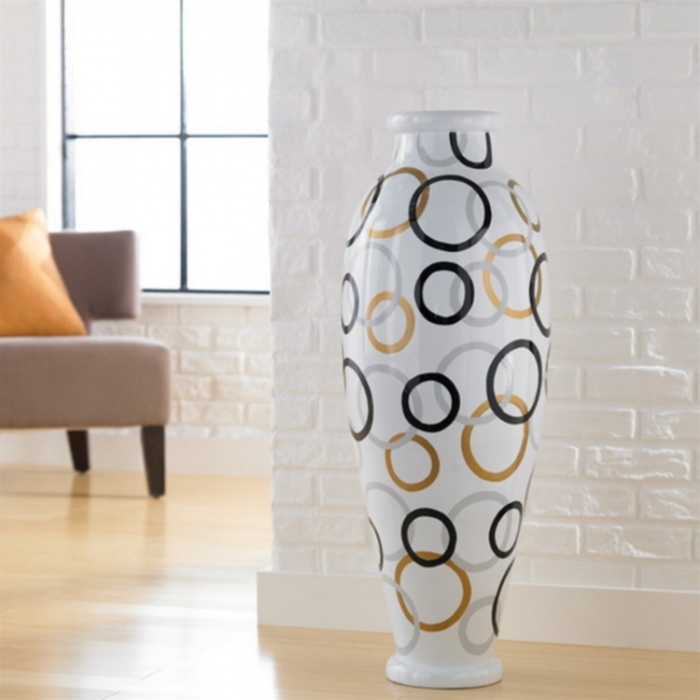 Напольная ваза с кругами