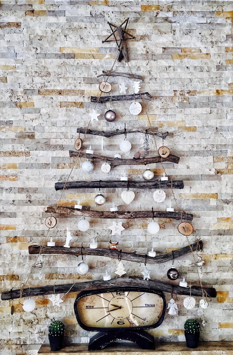Плоские новогодние елки на стене: 7 поделок своими руками (46 фото)