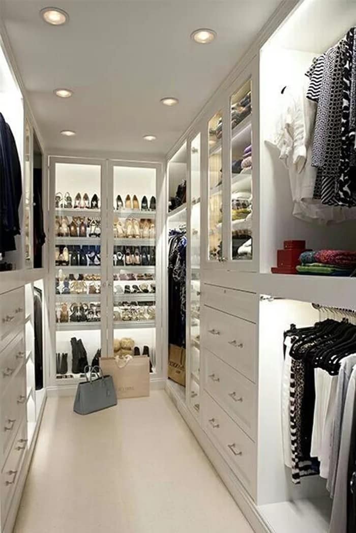 Современный дизайн гардеробной комнаты: храним одежду компактно и удобно (39 фото)