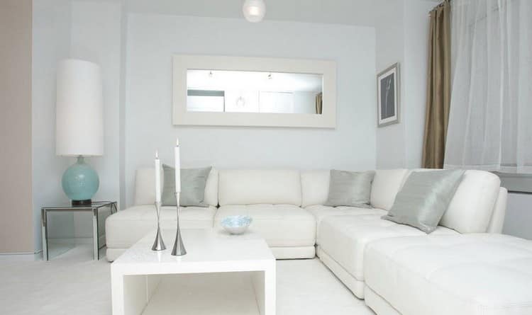Белая мебель в интерьере: как использовать и с чем сочетать, чтобы было красиво (46 фото)