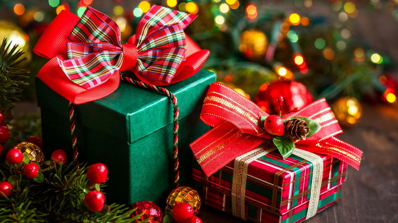 Что подарить на Рождество близким и родным (40+ лучших идей)